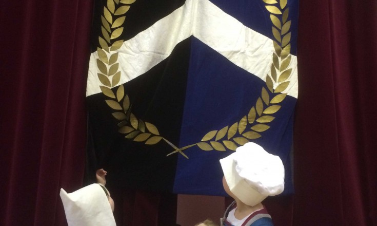 Barn vid Nordmarks vapen under Nordmarks Universitet AS L